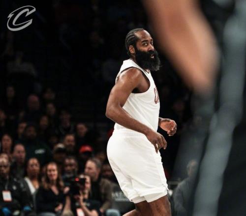 拜仁官方确,认基米希中,场合同顺利,足球投注app,足球下注平台,足球投注网站