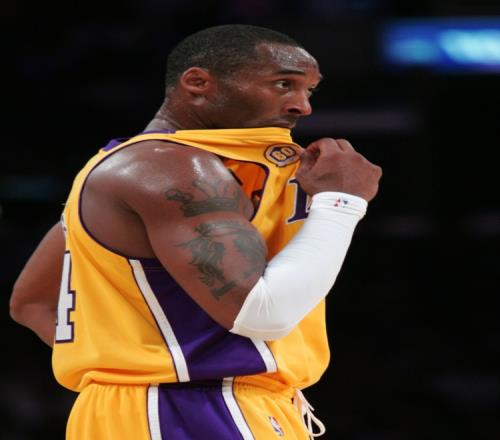 曼联主场,负白礼顿,奥纳纳失误,足球投注app,足球下注平台,足球投注网站